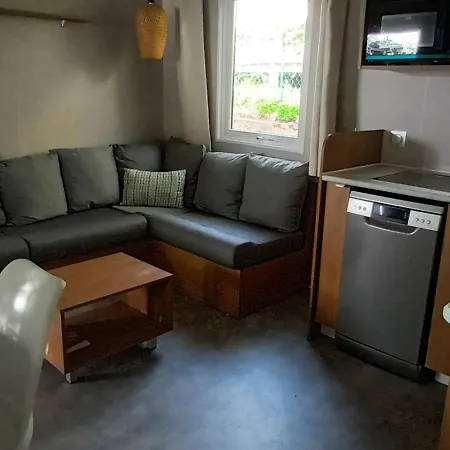 Mobilhome Neuf A Domaine L'ile D'or A Raphael * Saint-Raphael (Var)